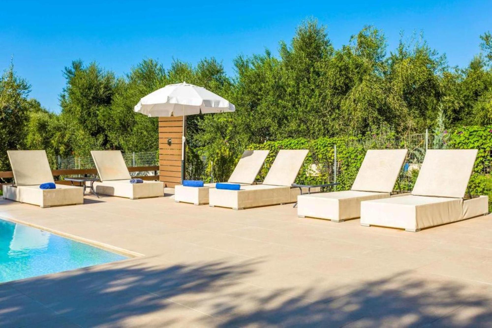 Astarte Villas - Petra Elia Private Villa With Pool Plános Zewnętrze zdjęcie